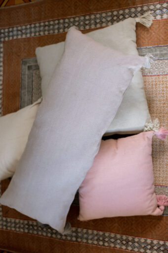 כרית פליין - GREY – תמונה 2